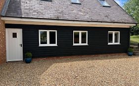 A Modern Annex, In A Tranquil Countryside Setting.